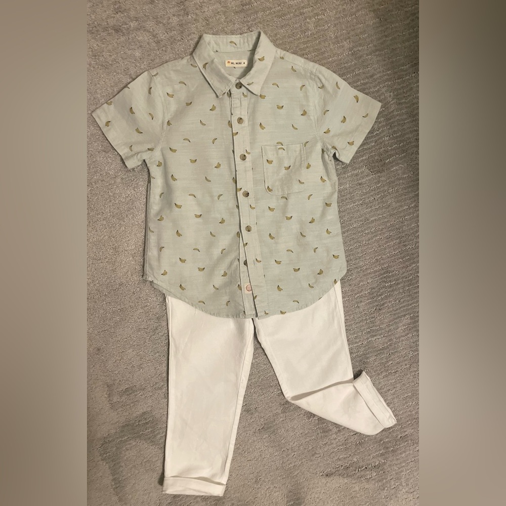 Cute linen outfit with Banana print! Size 4t. Like New!